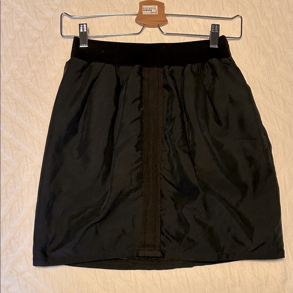 Chic Black Mini Skirt for Women